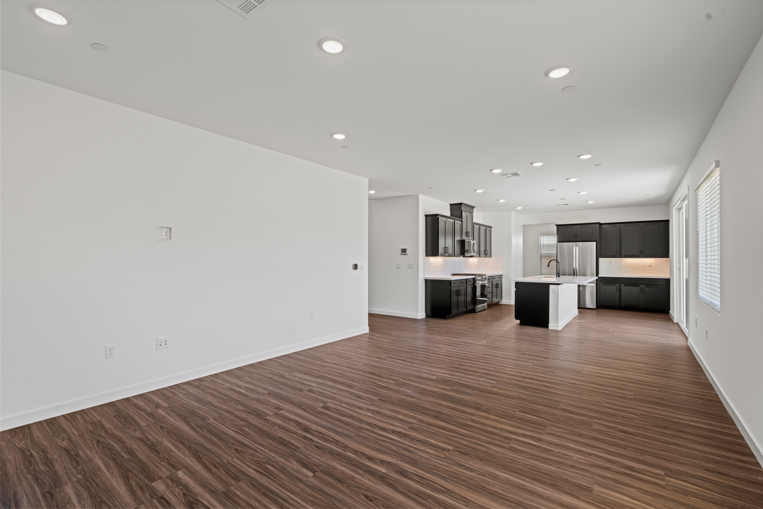 A large empty room.