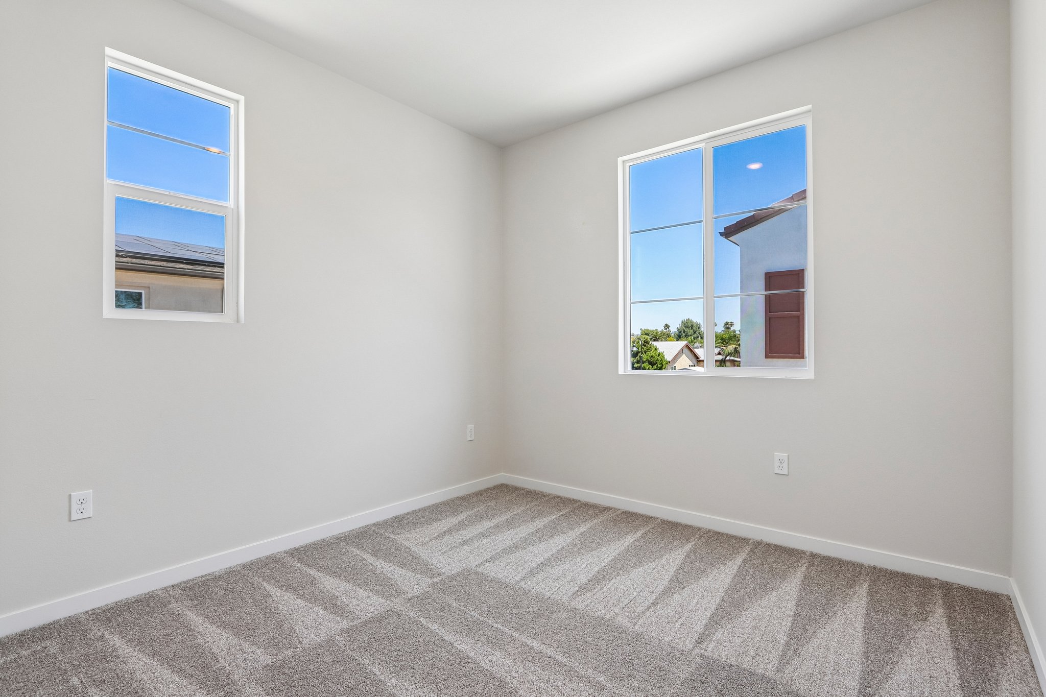 A room with windows.