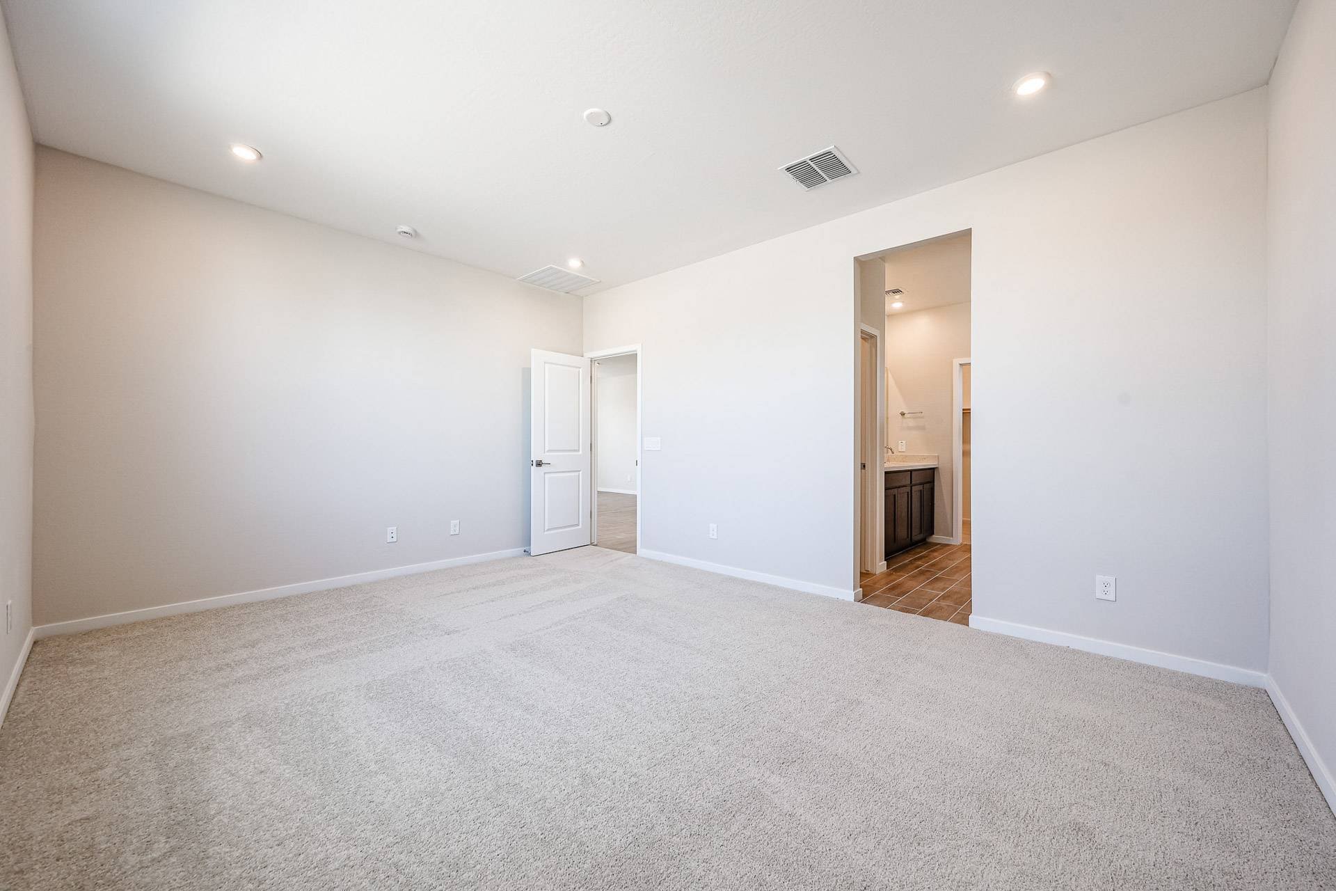 A large empty room.