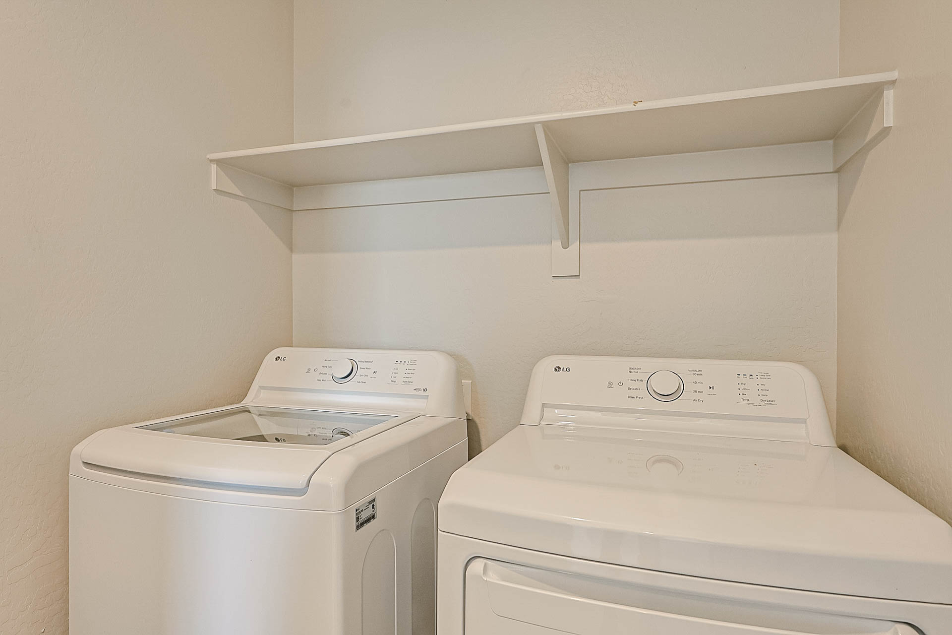A white washing machine.