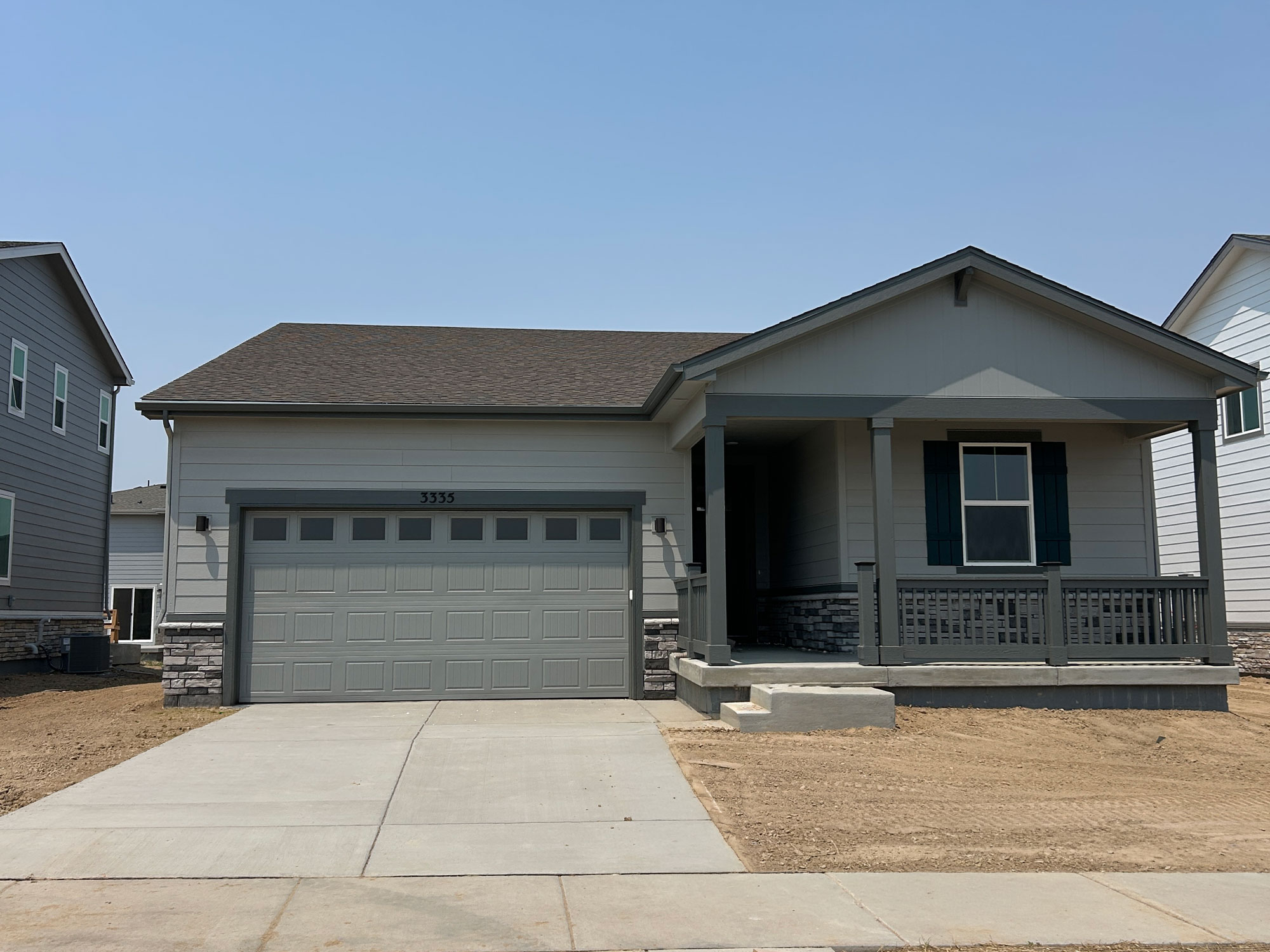 A house with garages.