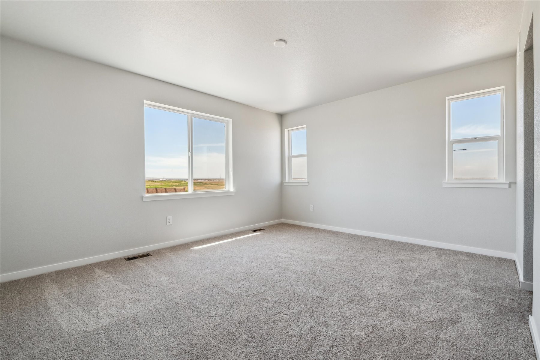 A room with windows.