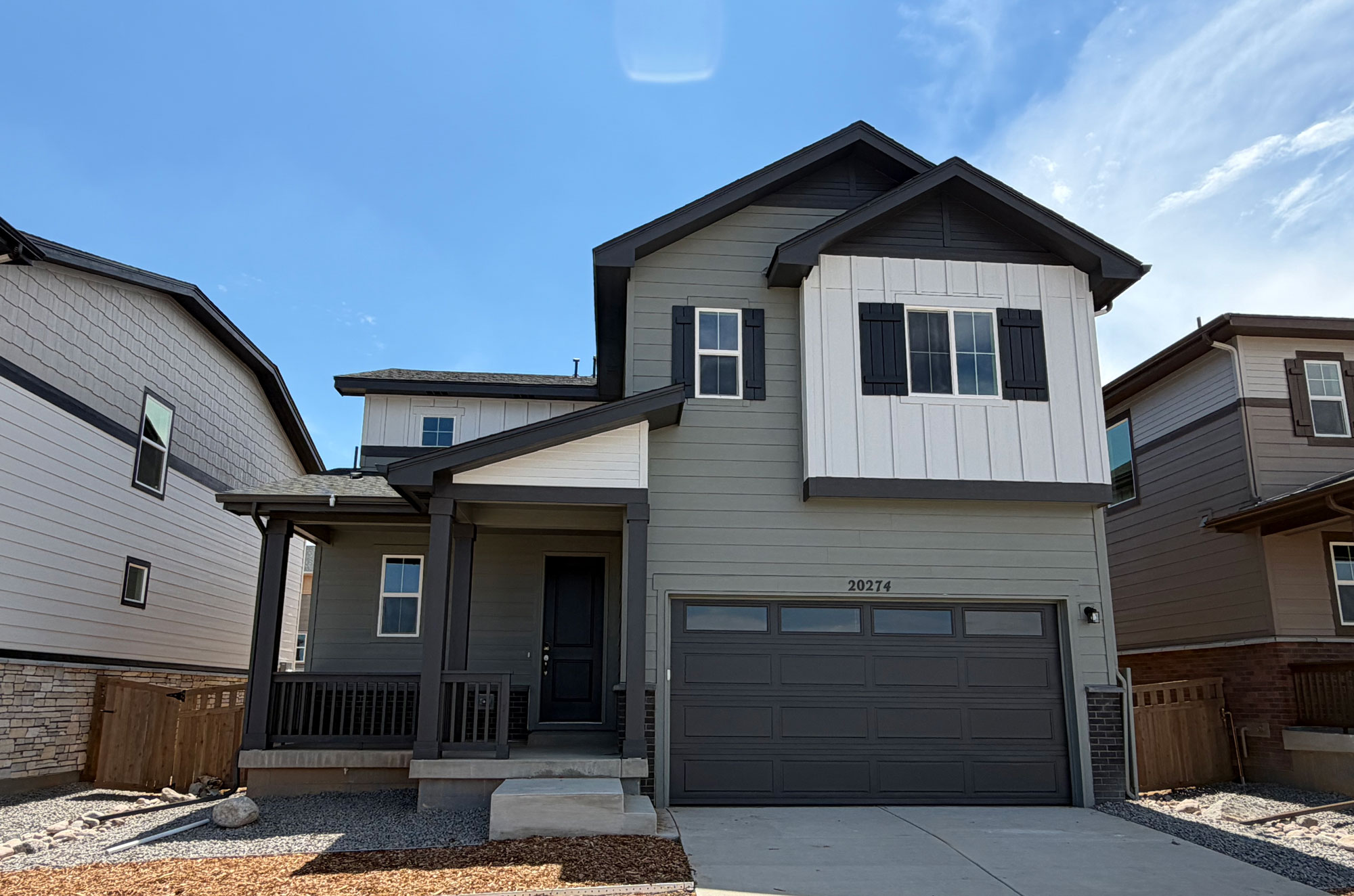 A house with garages.