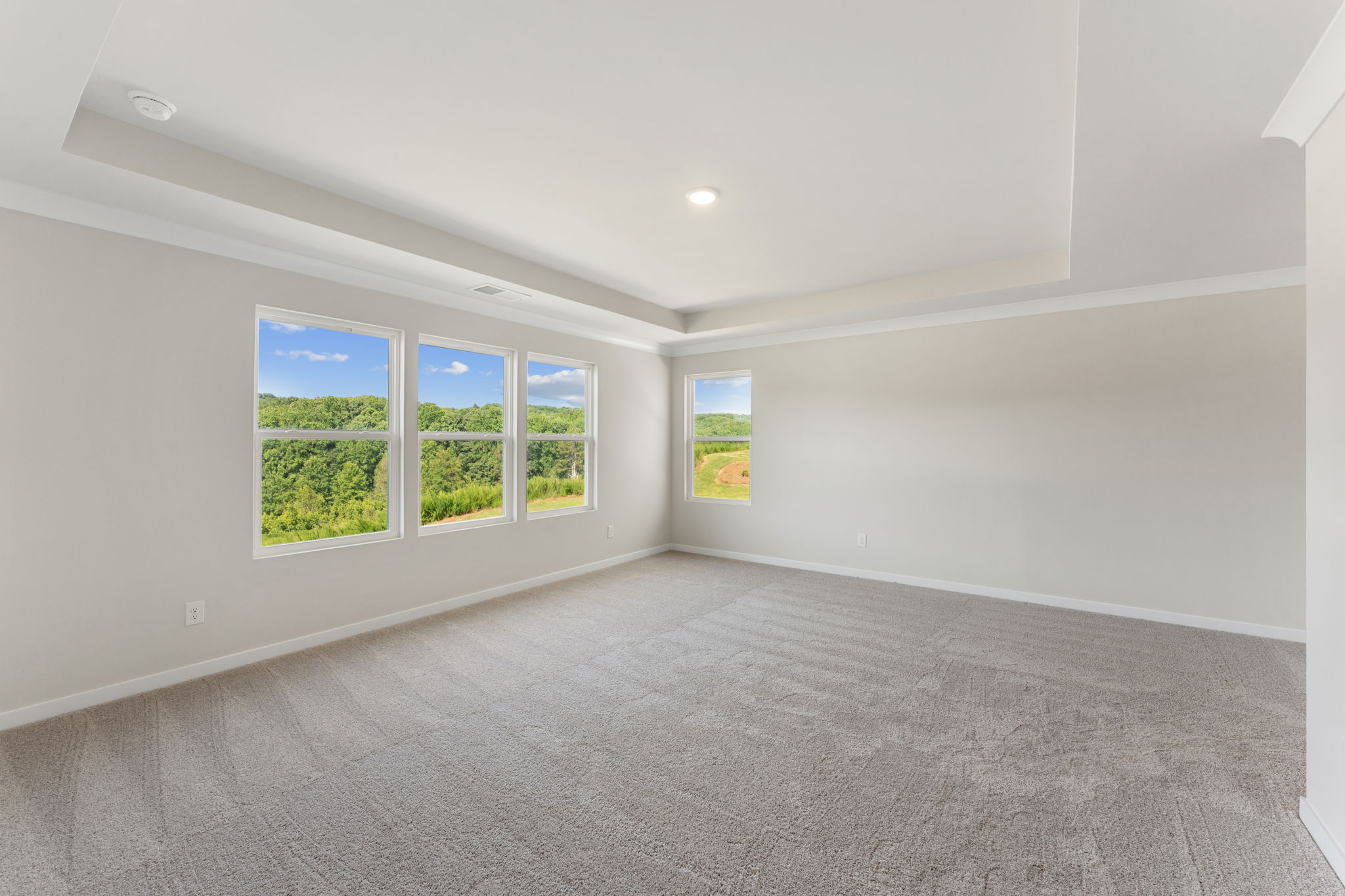 A room with windows.