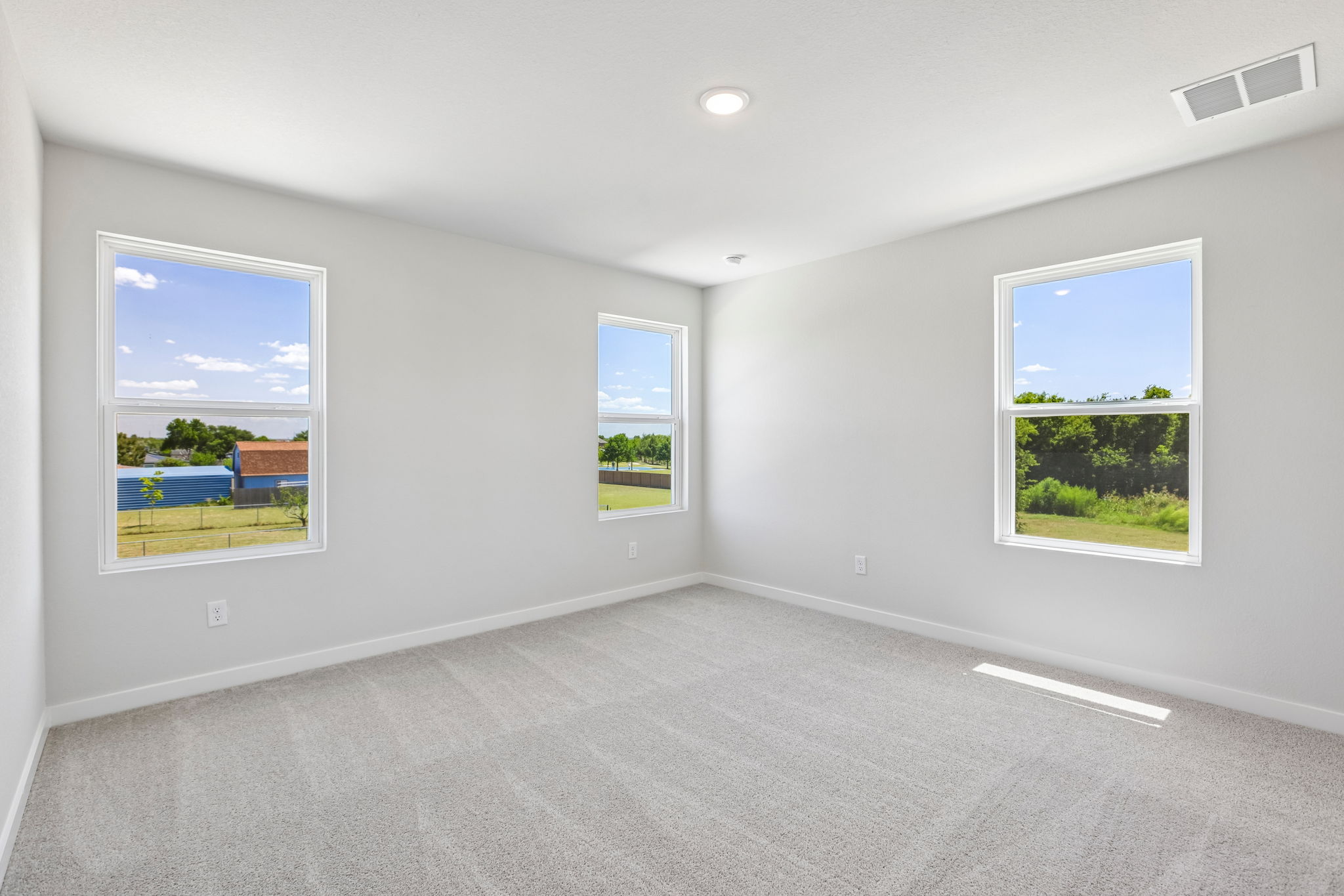 A room with windows.