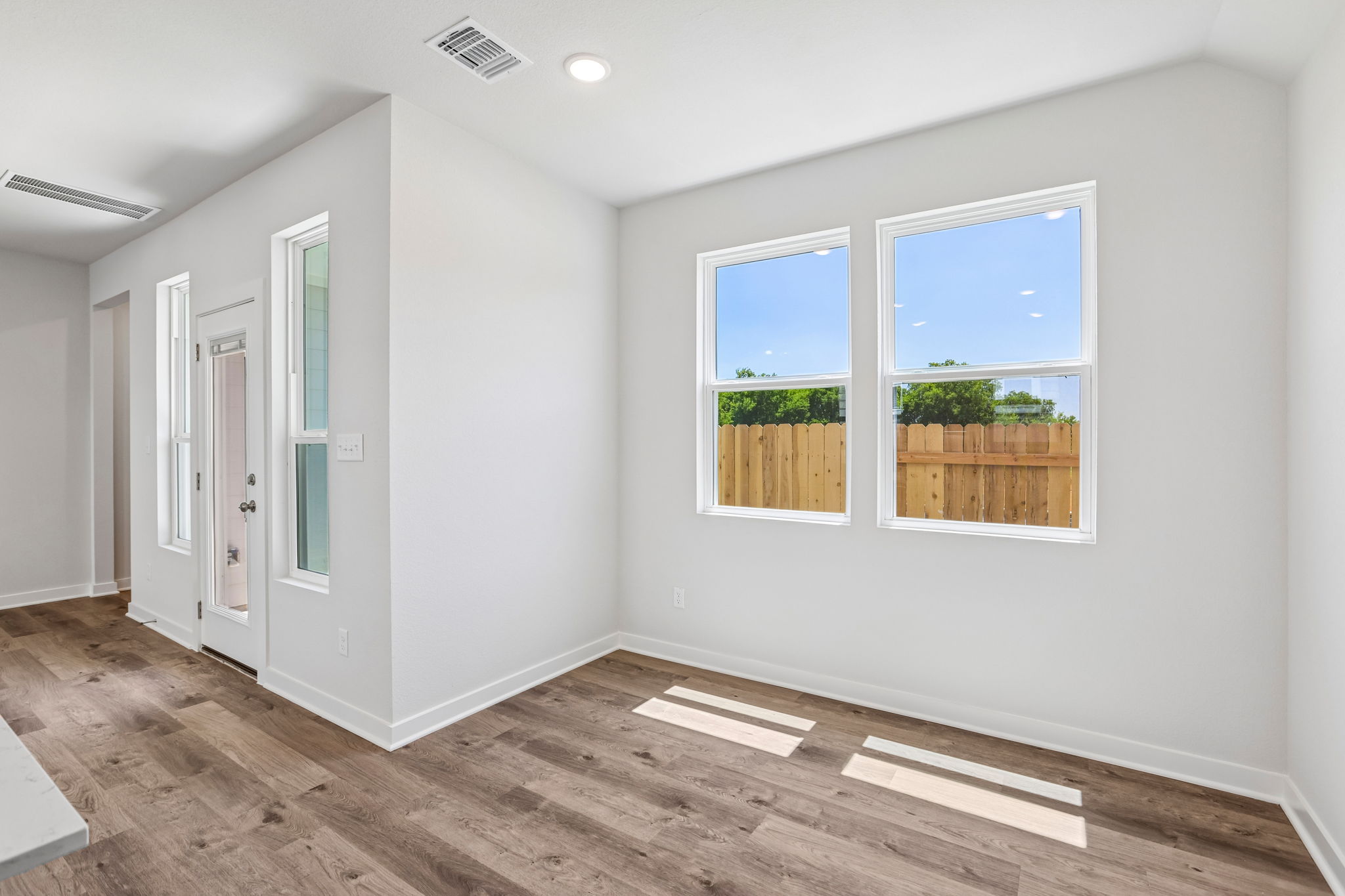 A room with windows.