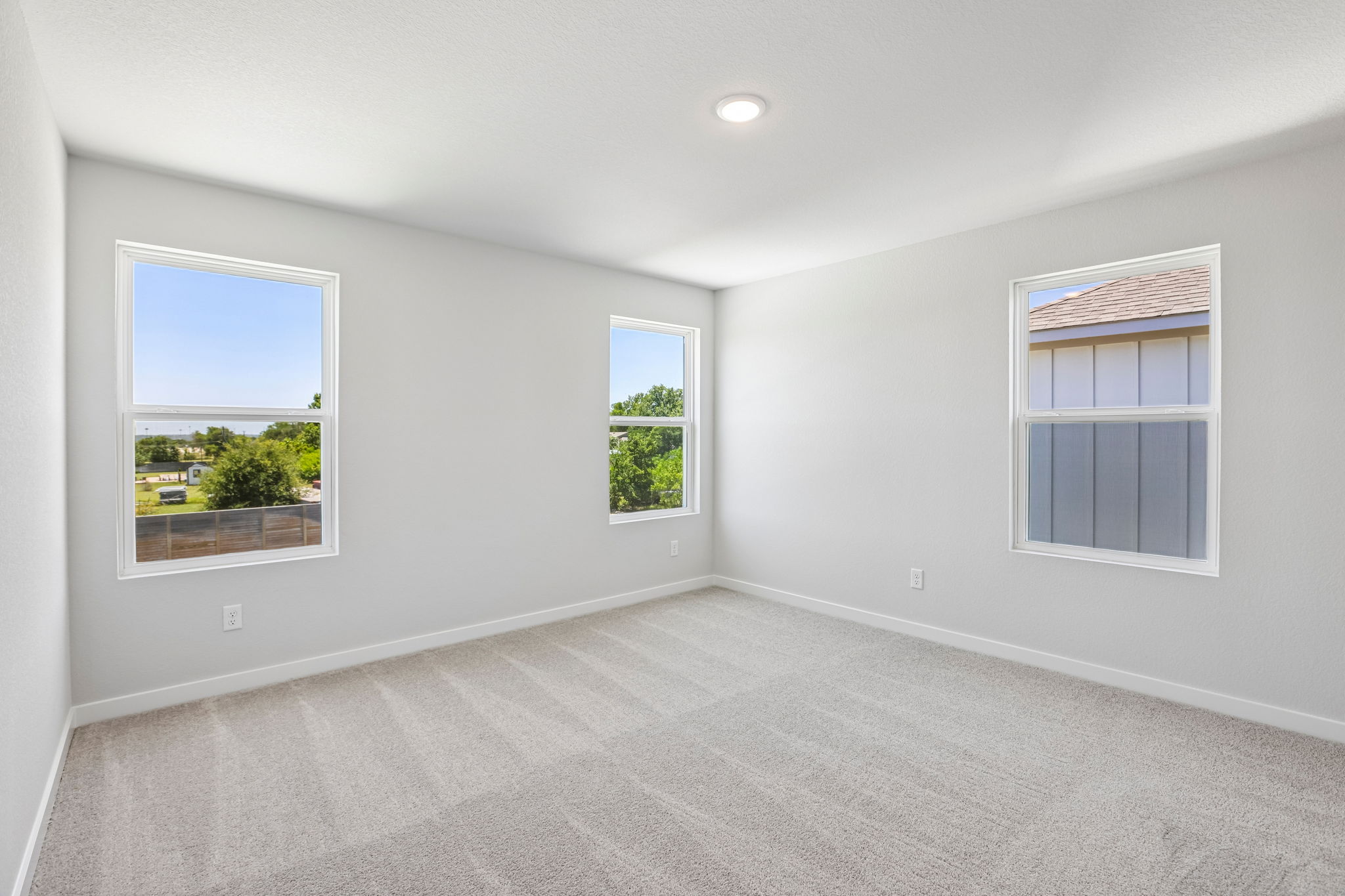 A room with windows.