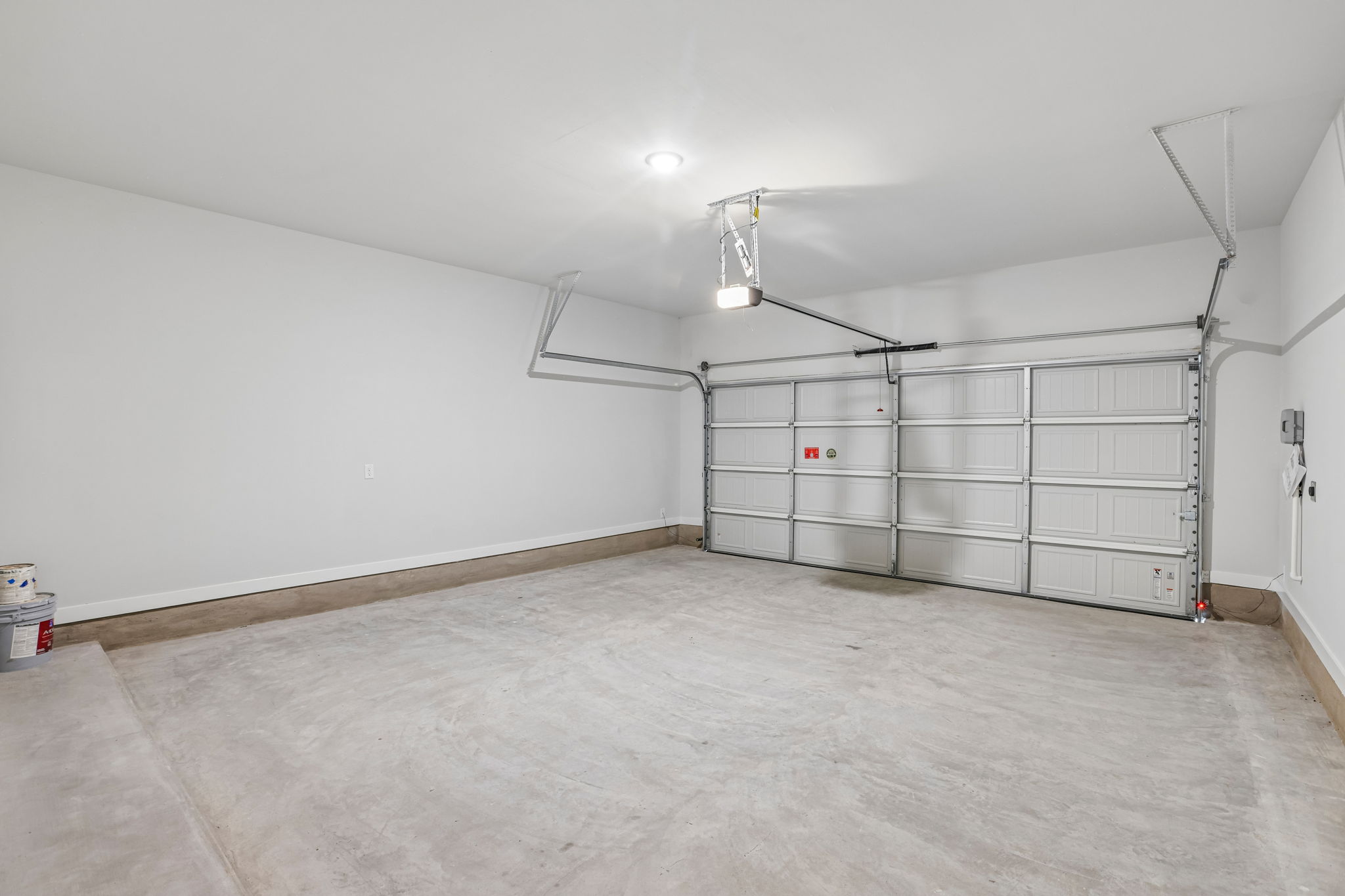 A large empty room.