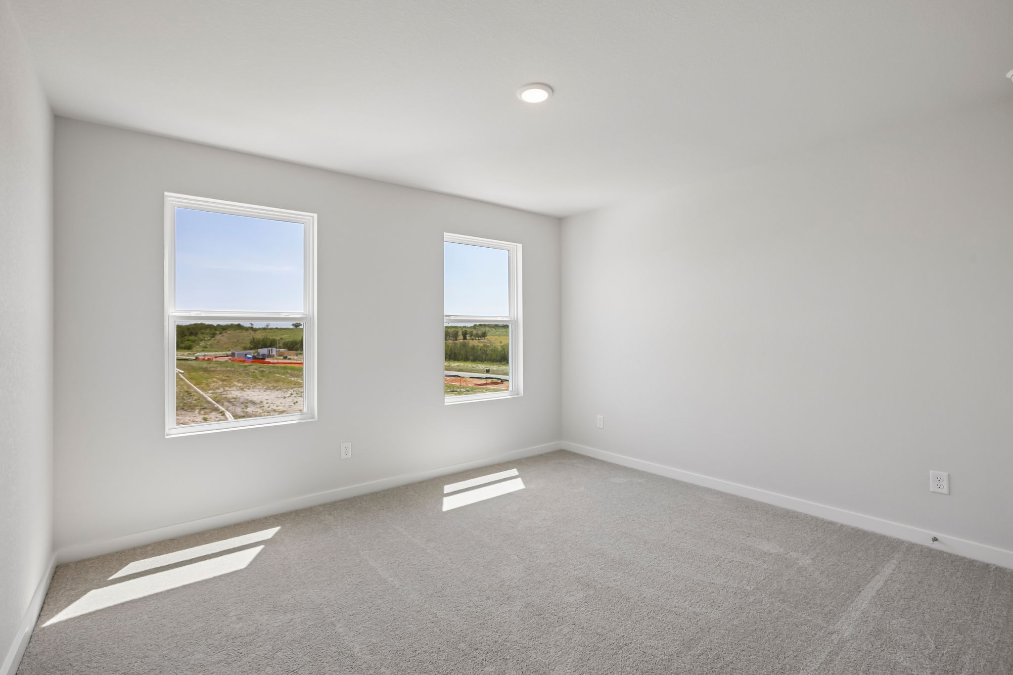 A room with windows.