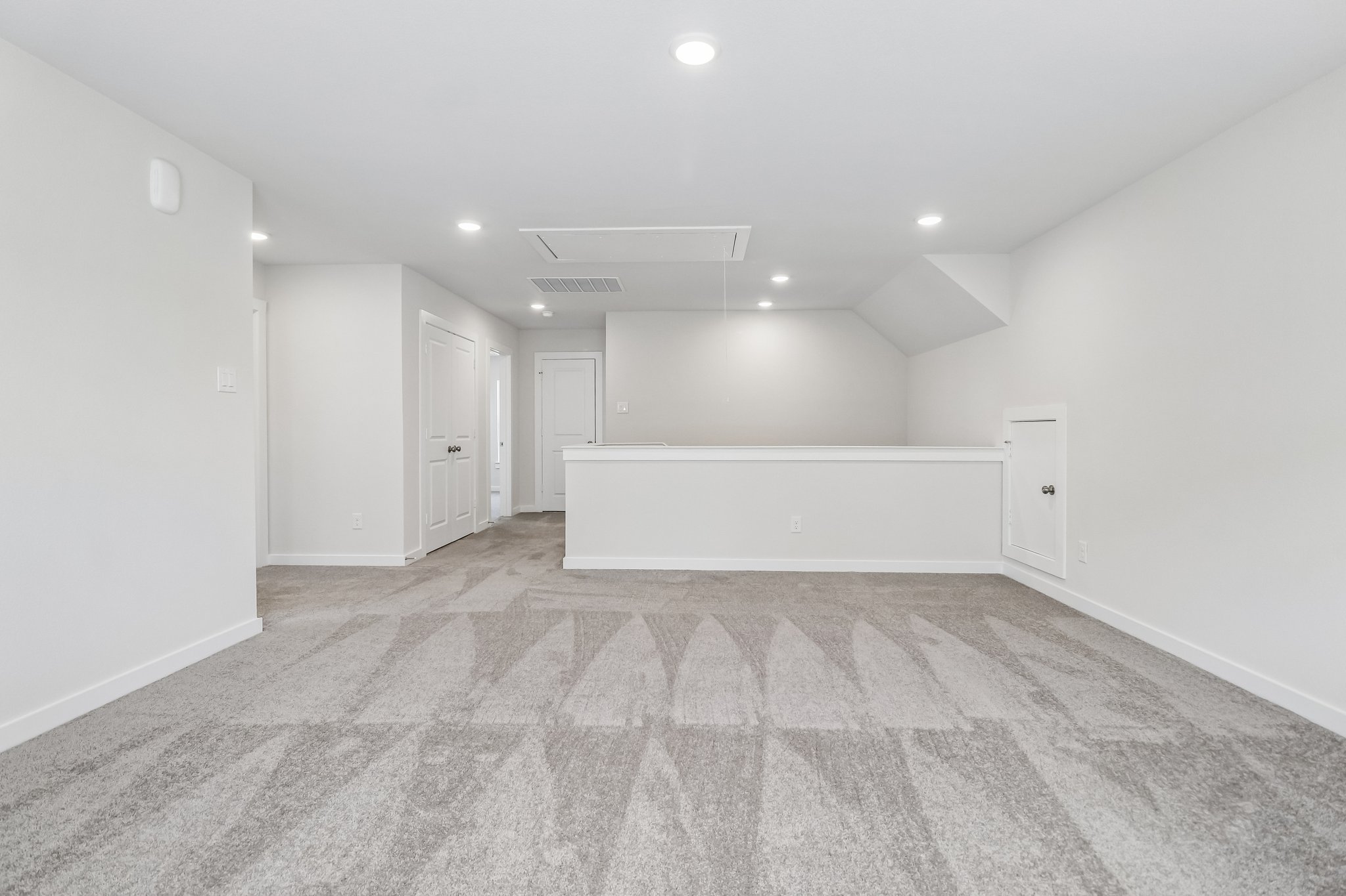 A large empty room.