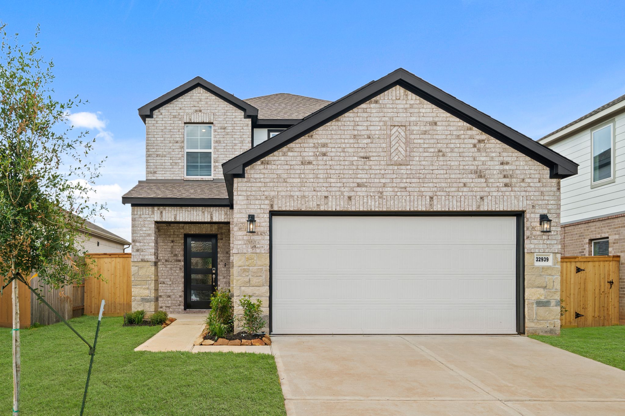 0201151 32939 Silver Meadow Way